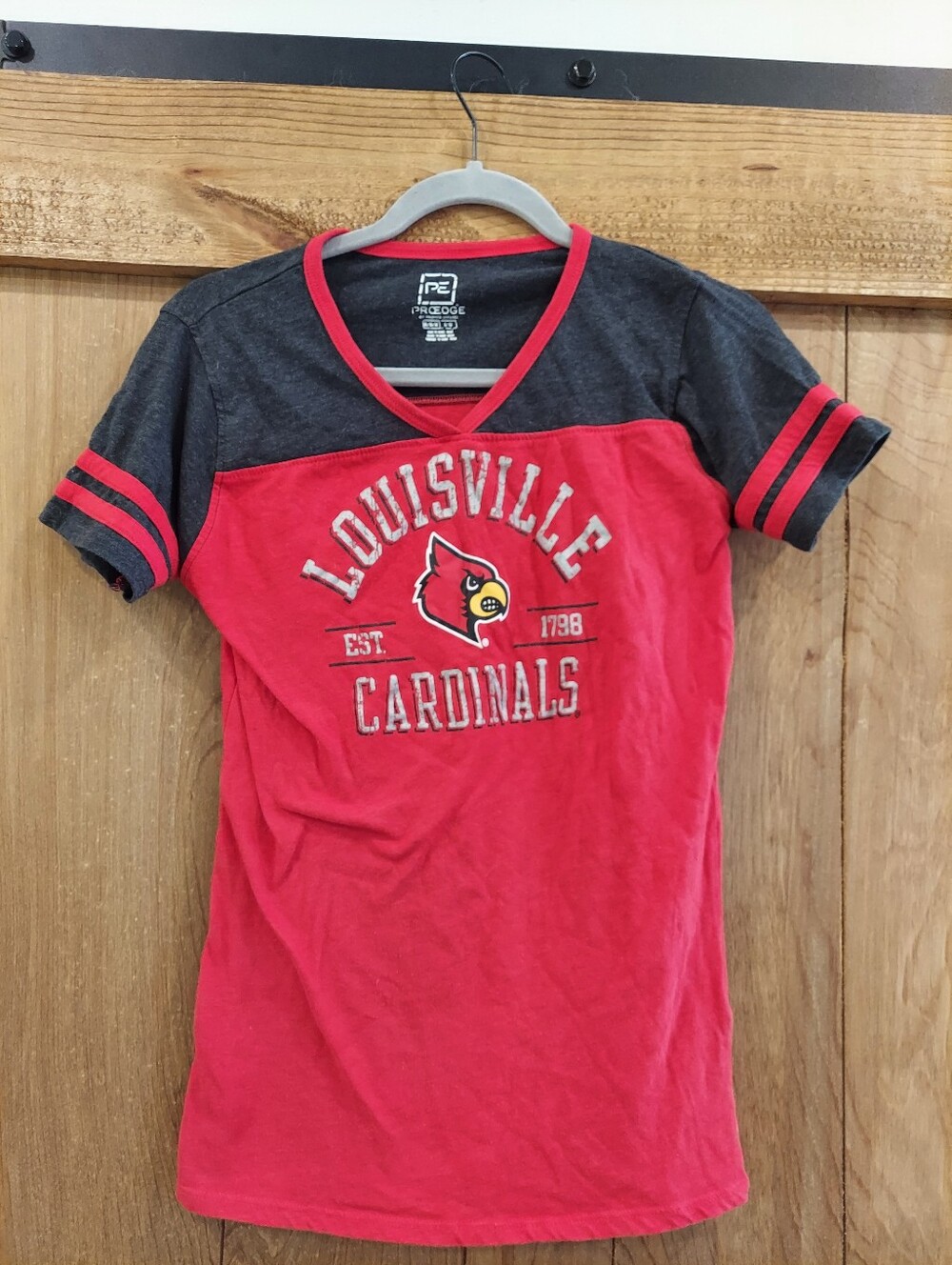 Proedge LOUISVILLE CARDINALS Women's Heather Red V-neck T-Shirt Medium 8/10